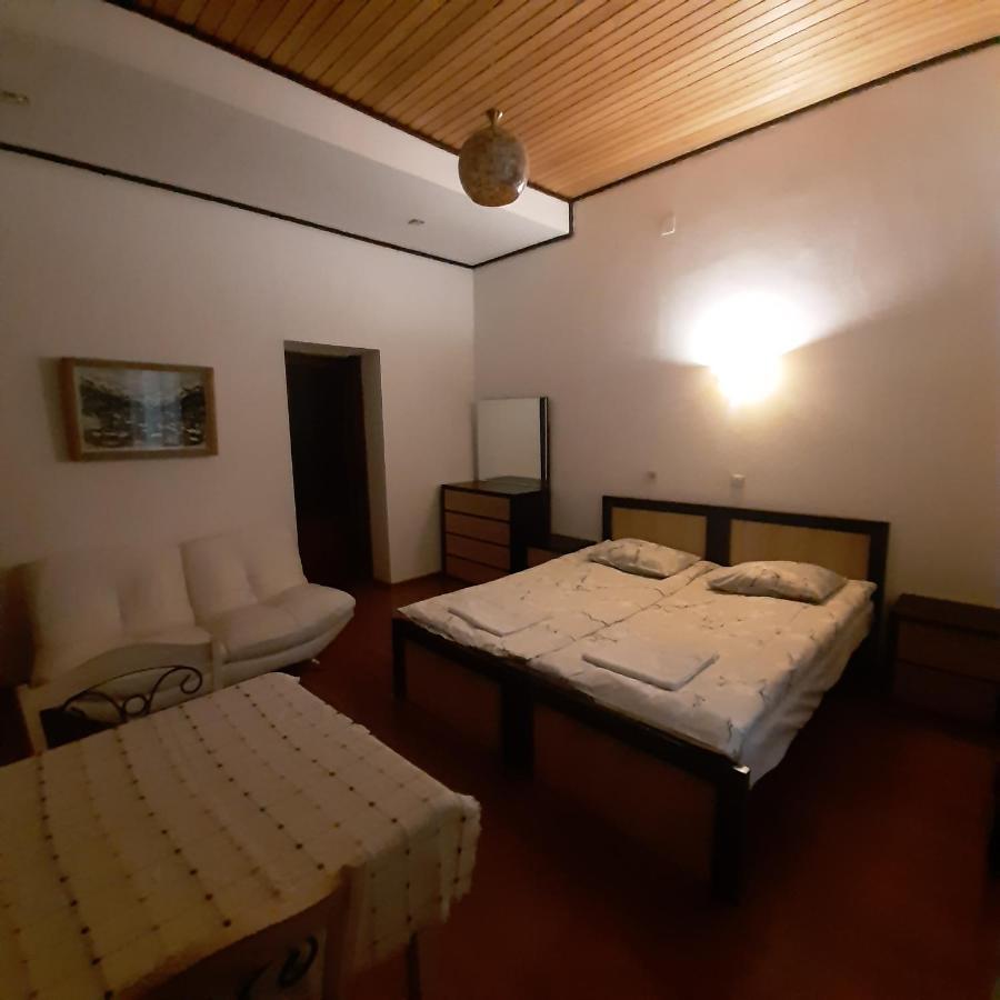 Sanli Mestia Quarto foto